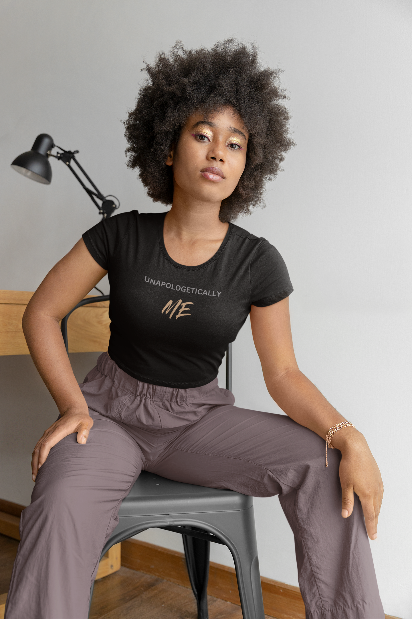 "Unapologetically Me" – Bold & Authentic T-Shirt